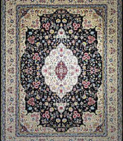 ALT: فرش بیجار سرمه‌ای با ترنج مرکزی – Bijar Sormeyi Persian rug with medallion design
